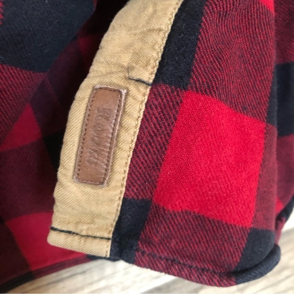 Roots Red and Black Plaid Buffalo Check Flannel Button Up Shirt XS - Picture 8 of 10